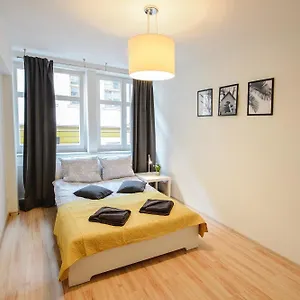 Apartament Kielbasnicza 1a Rynek 3 Pok Osobne 65 M2, Wrocław